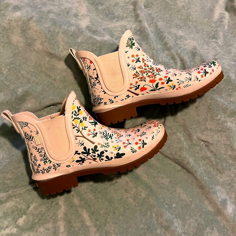 Keds x Rifle Paper Company Beautiful Floral Designed Rainboots!